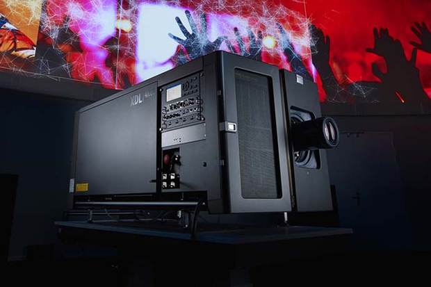 Лазерный проектор Barco XDL-4K75 (4K, 75000лм)